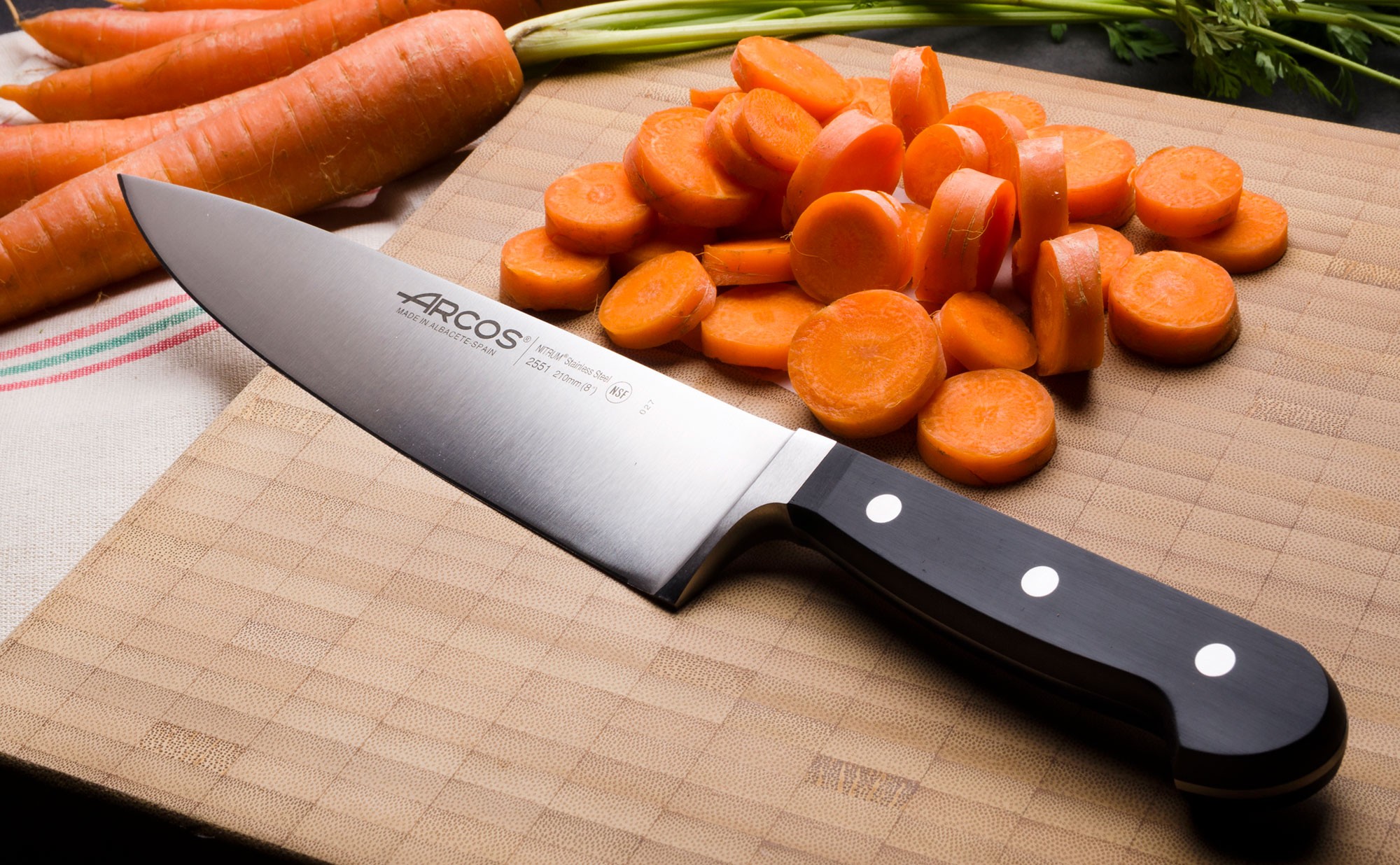 metallic kitchen knife bar